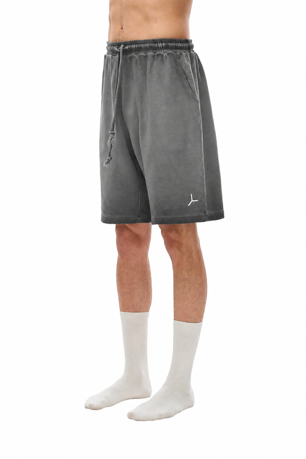 REVERSE DYE SWEATSHORT