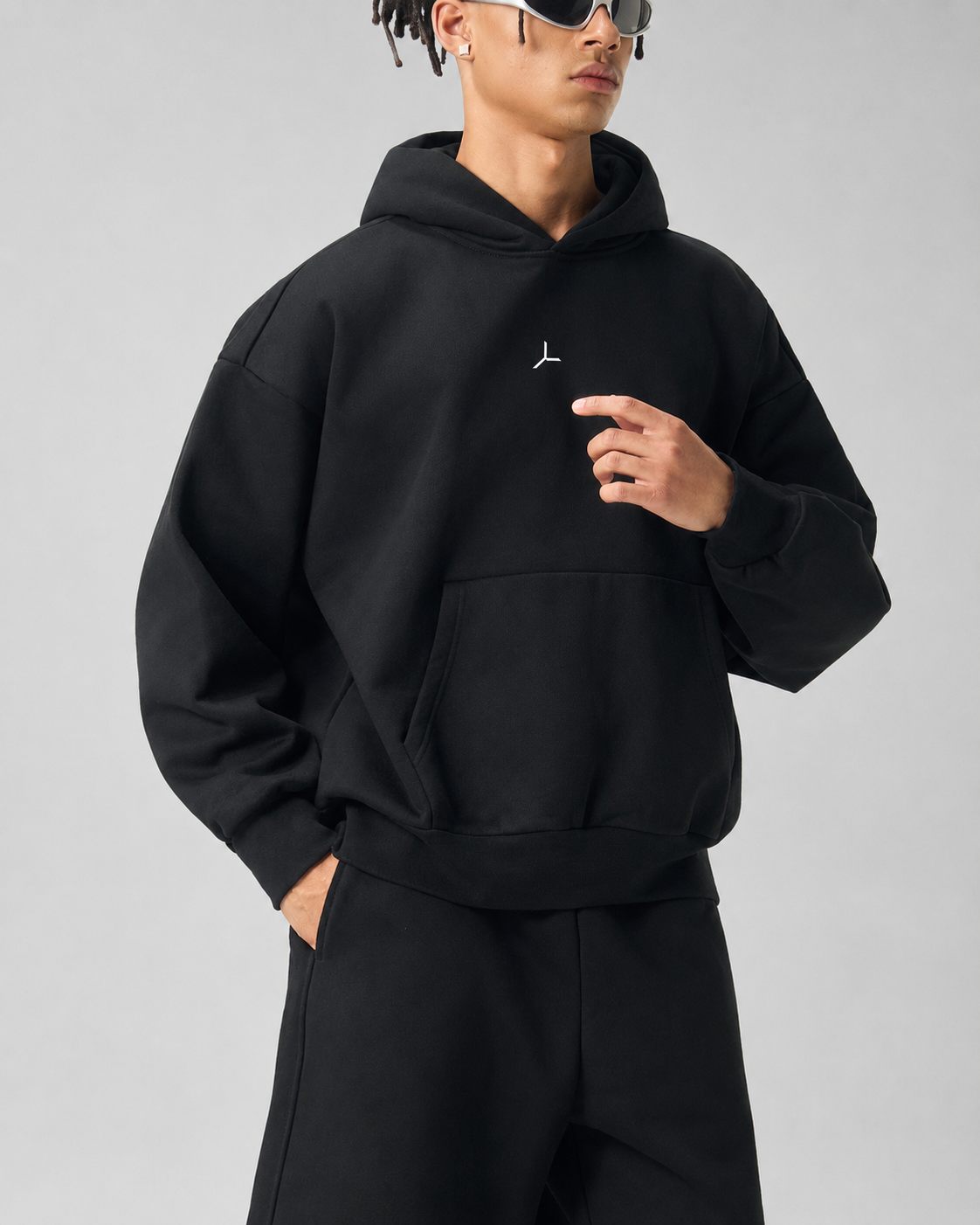 HEAVYWEIGHT OVERSIZED HOODIE