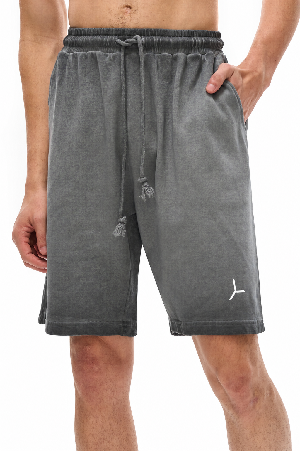 REVERSE DYE SWEATSHORT