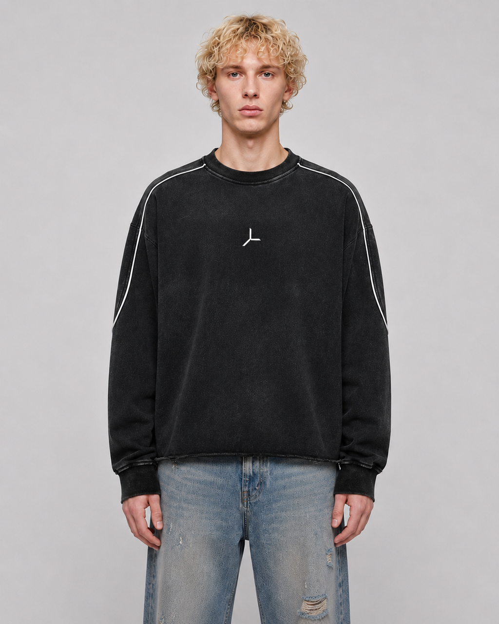 MINERAL WASH PIPED CREWNECK
