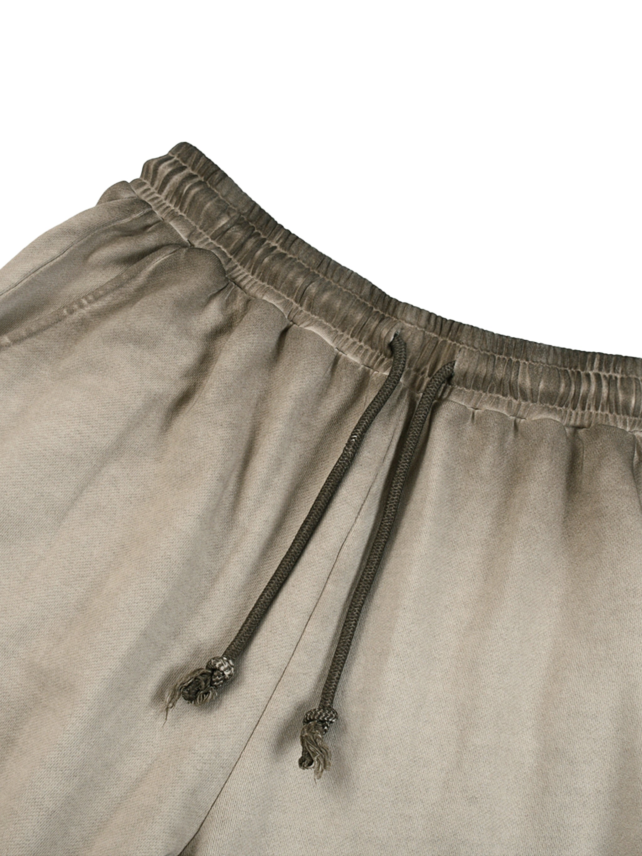 REVERSE DYE SWEATSHORT