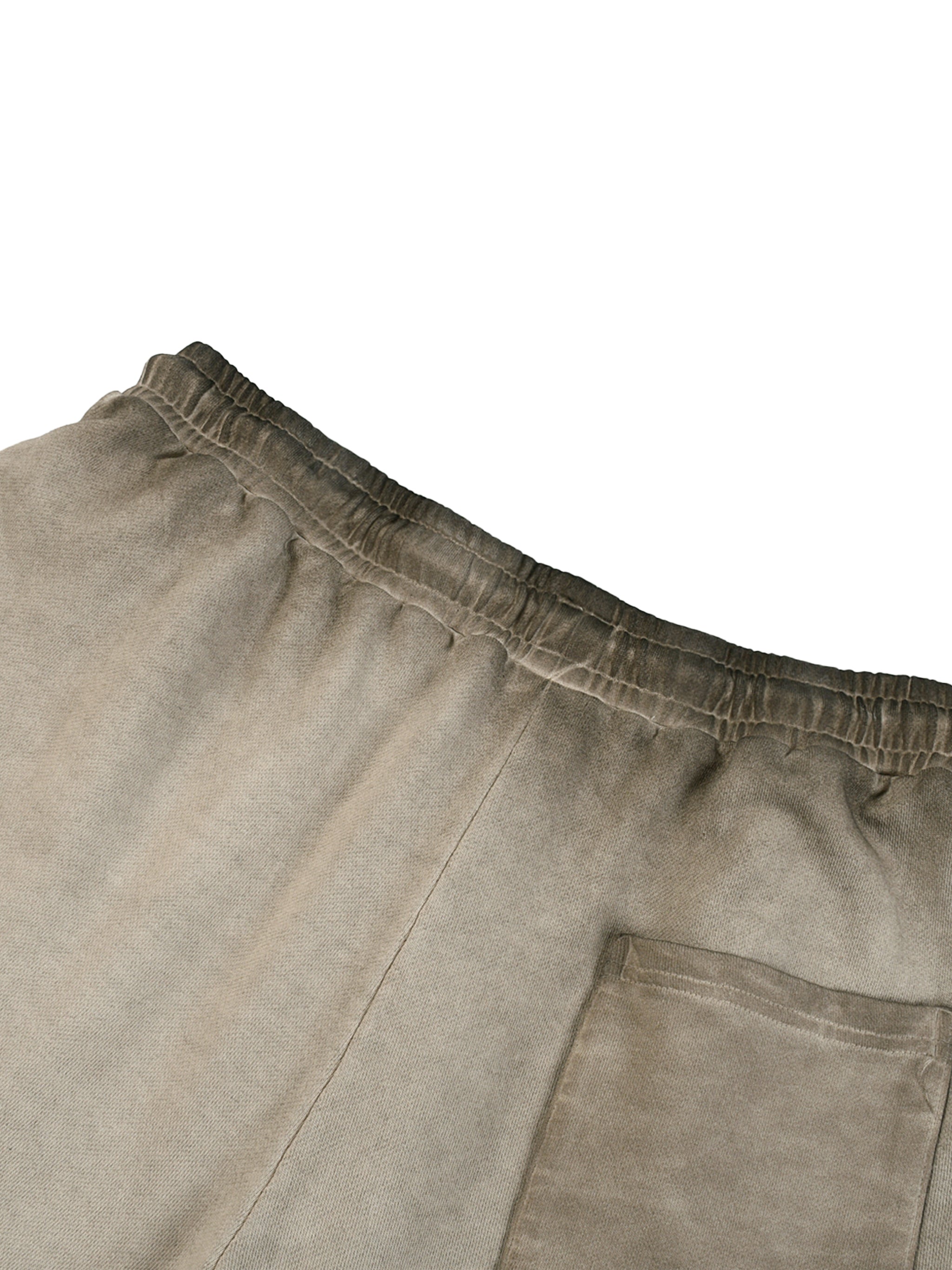 REVERSE DYE SWEATSHORT