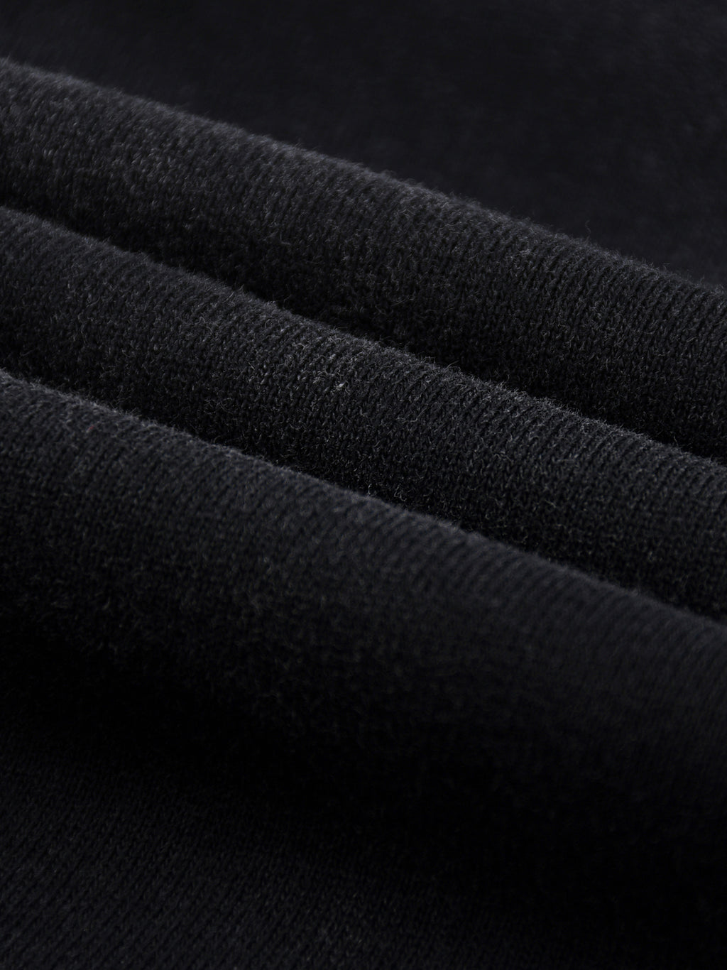 MINERAL WASH PIPED CREWNECK