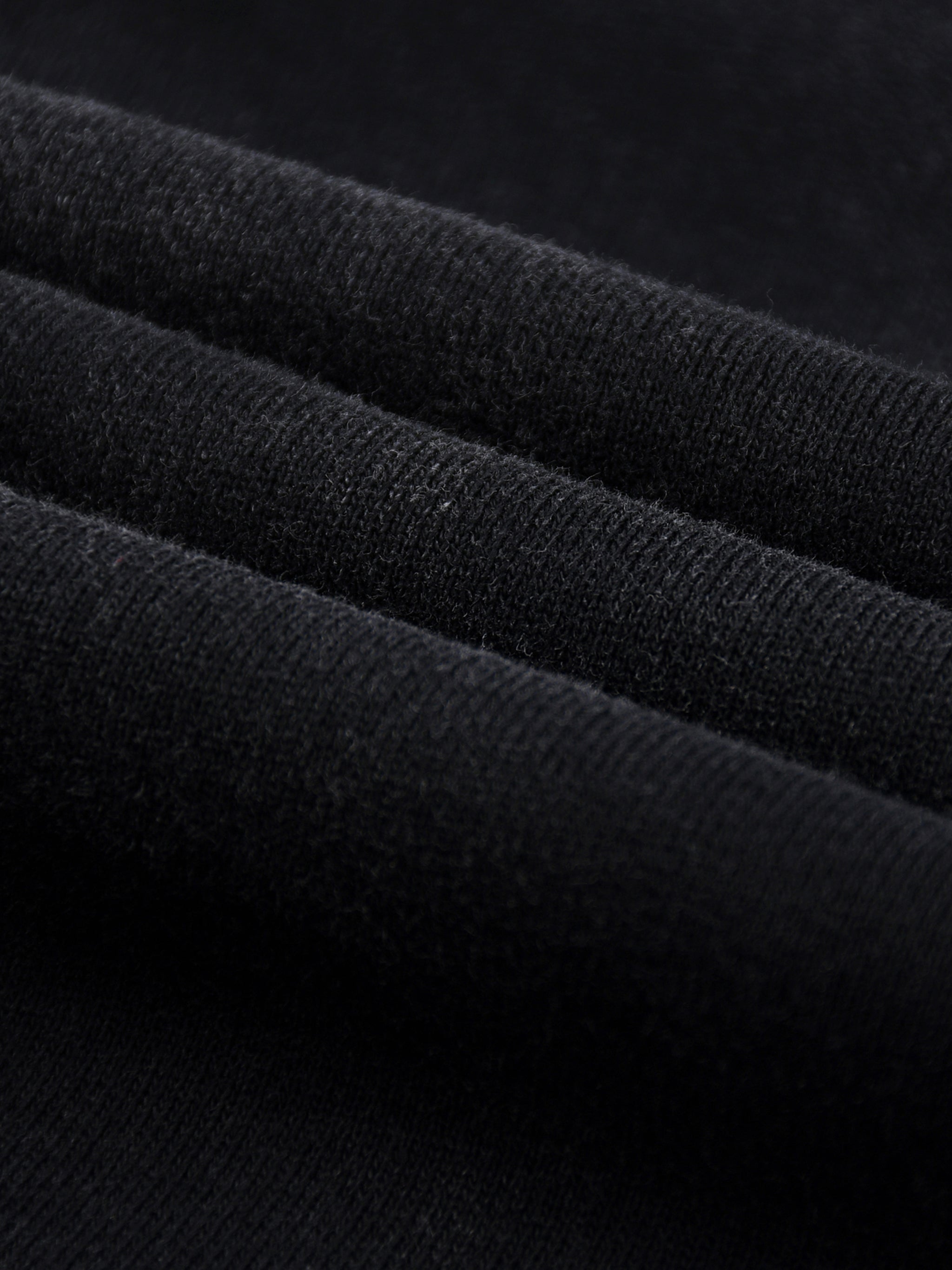 MINERAL WASH PIPED CREWNECK